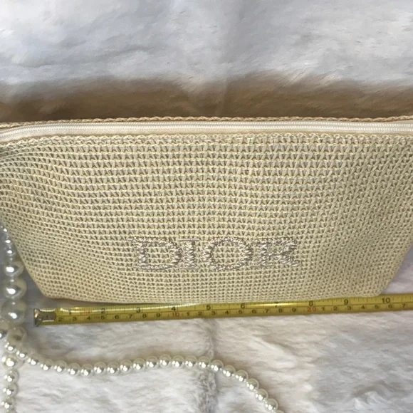 Dior Capture Totale Sample Set with Tan Woven Clutch with Pearl Crossbody Strap - Picture 7 of 8